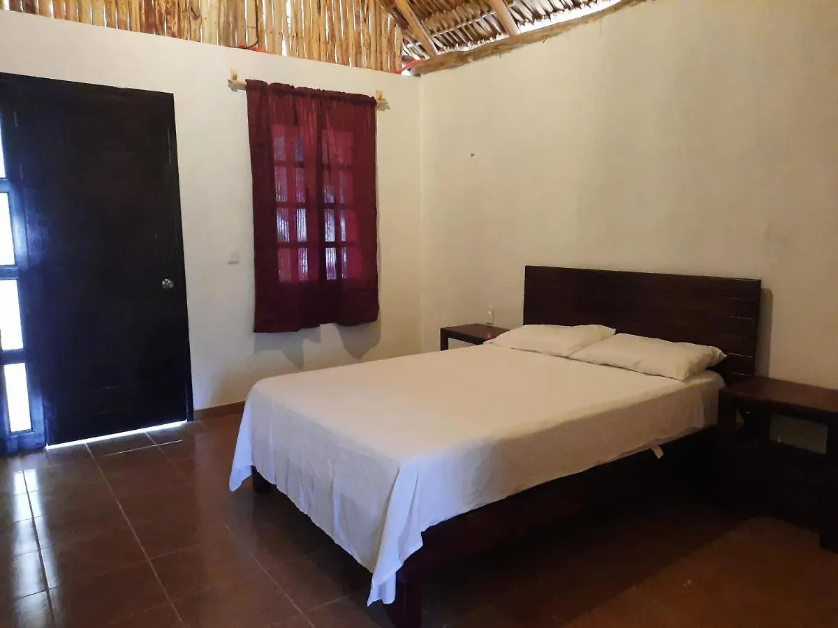 Hotel Cabanas Maalokin Coba