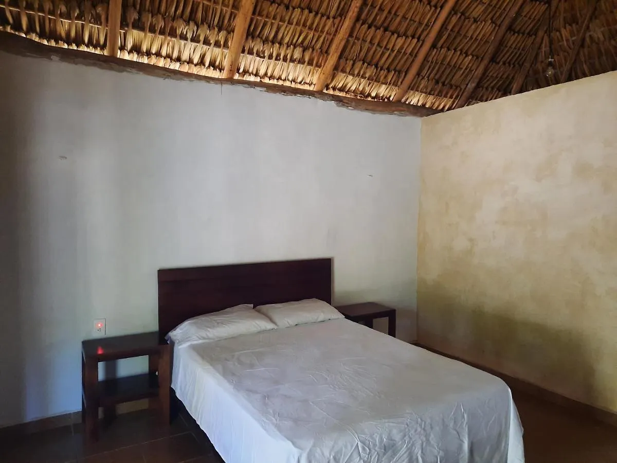 Hotel Cabanas Maalokin Coba