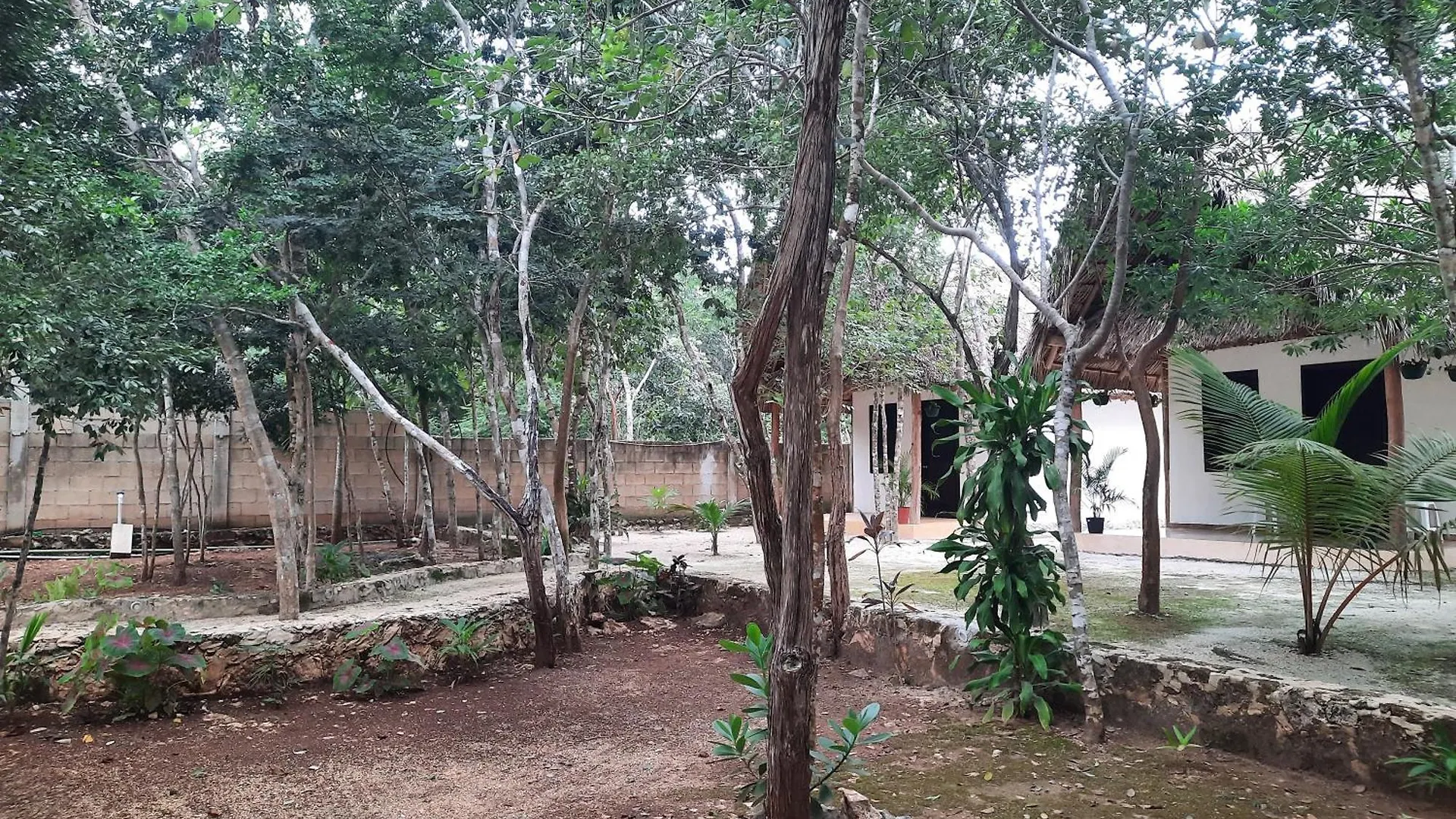 Hotel Cabanas Maalokin Coba