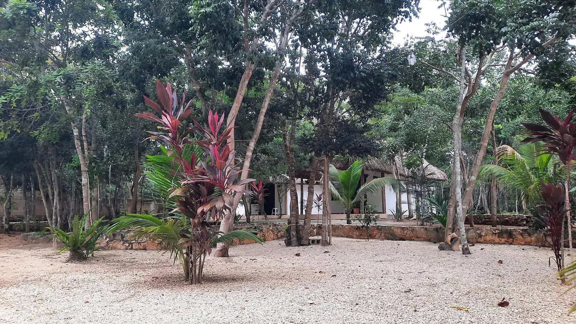 Hotel Cabanas Maalokin Coba